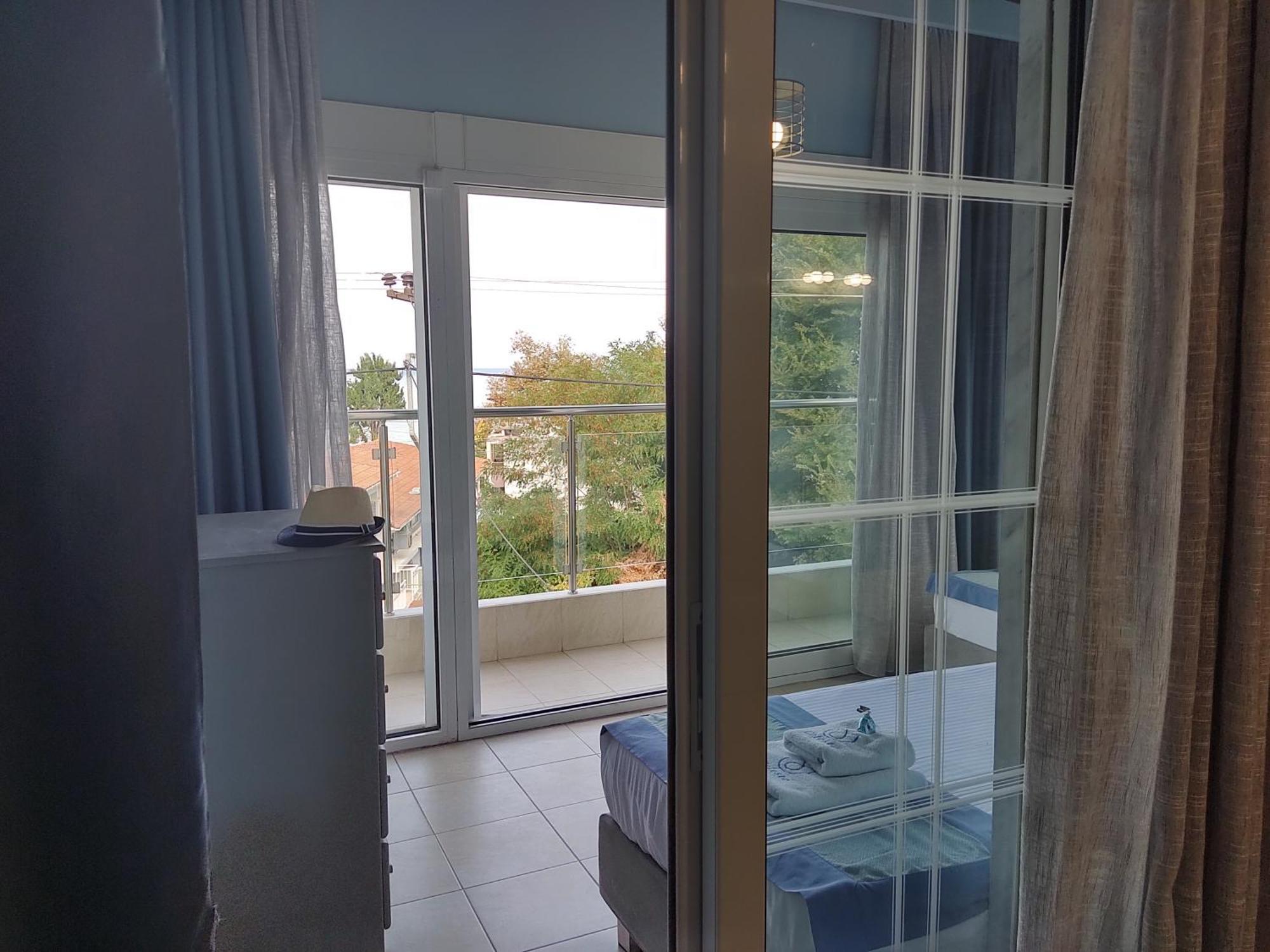 Celeste Deluxe Apartments スカラ・ポタミアス 部屋 写真